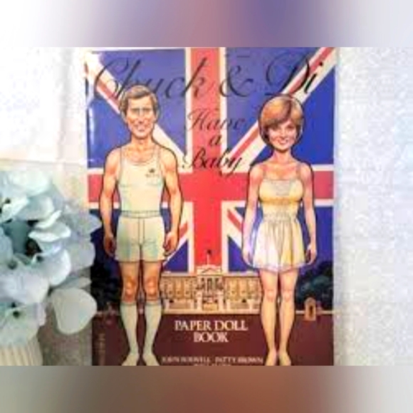 Chuck & Do have a baby paper doll book - Picture 1 of 11